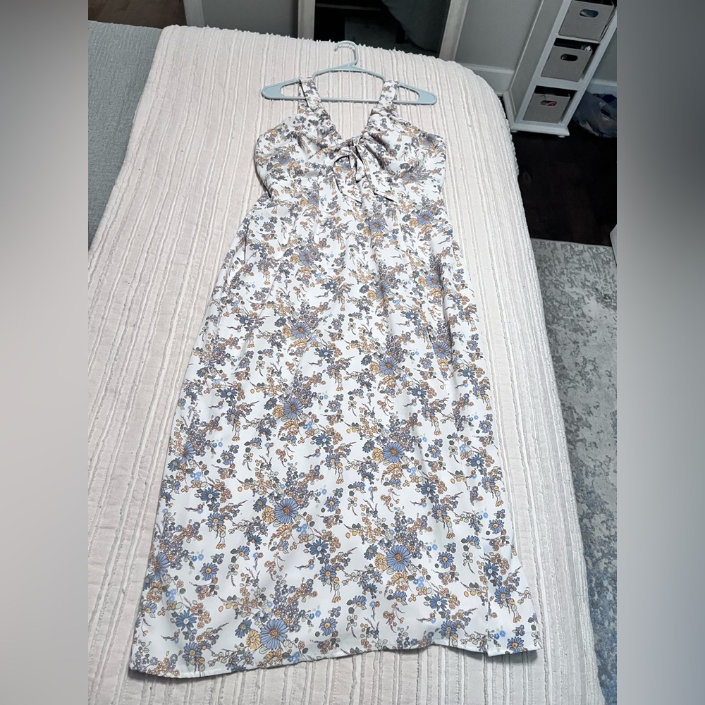 Abercrombie & Fitch Floral Midi Dress - White and Blue